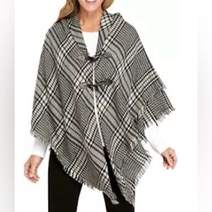 NWT Accessory Street NY Blanket Wrap